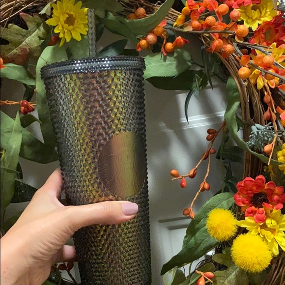 Limited Edition Fall 2020 Starbucks Tumbler - Picture 3 of 3